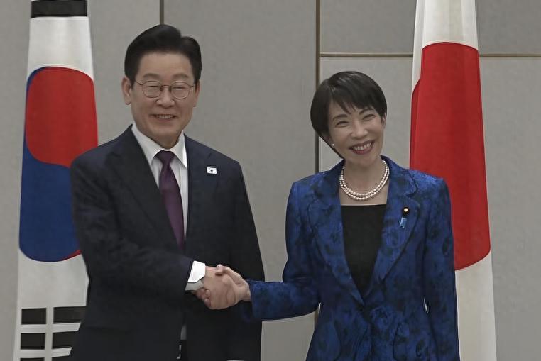 李在明面见高市，绝口不提日本扩军，还问了个和中国相关的要求