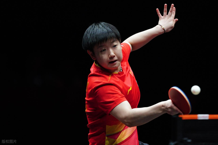fb体育-韩莹点破国乒两极：孙颖莎天克削球，为何王曼昱却成突破口？|多哈|徐孝元|新加坡世锦赛|训练|打法_新浪体育_新浪新闻