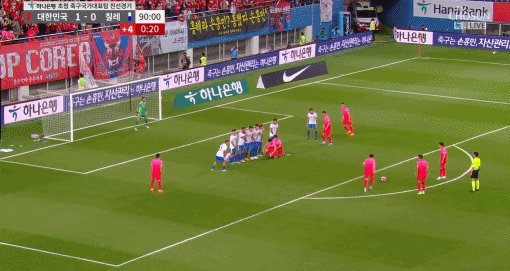 fb体育官网-【早报】准备罢训？莱万：我心已死只想离开拜仁！