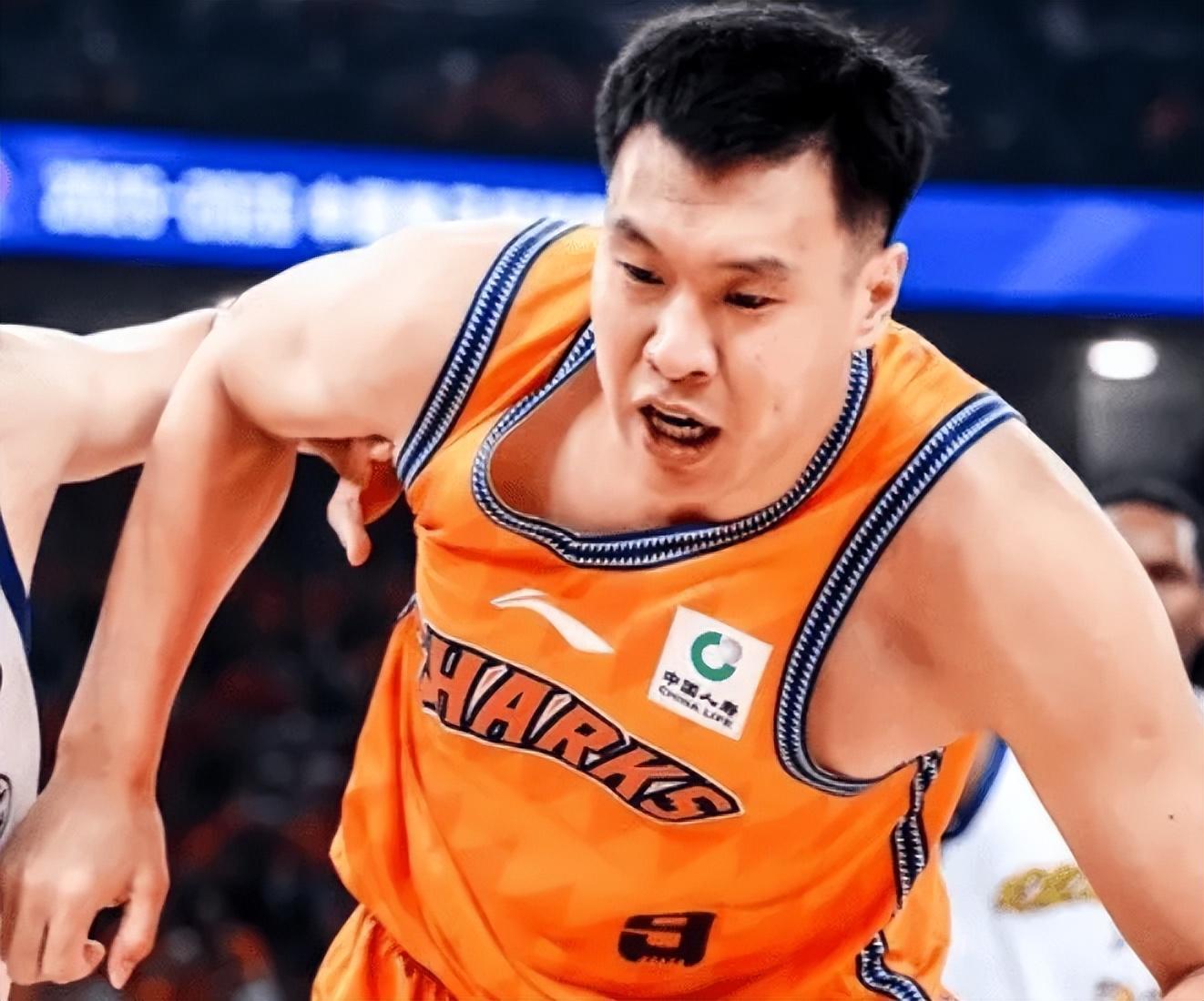 fb体育-上海95-78战胜广州 球员评价：2人满分，3人及格，6人低迷