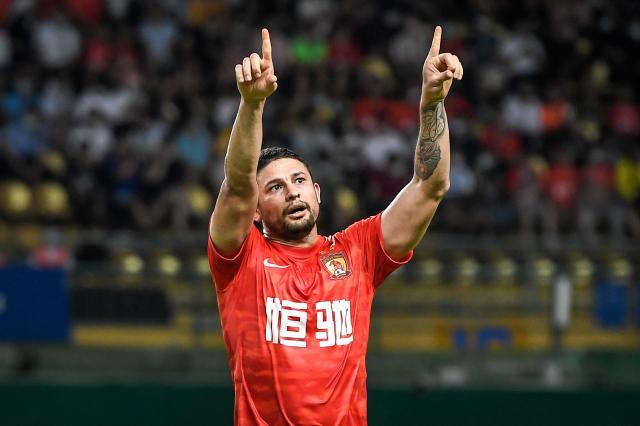 fbsports-【中超】艾克森戴帽邓涵文助攻带帽 广州队5比0青岛