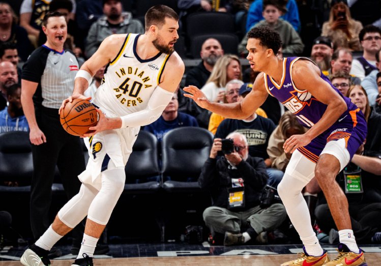 fb体育官网-祖巴茨首秀8+6!太阳送步行者11连败 布克43+7+5总分超马里昂