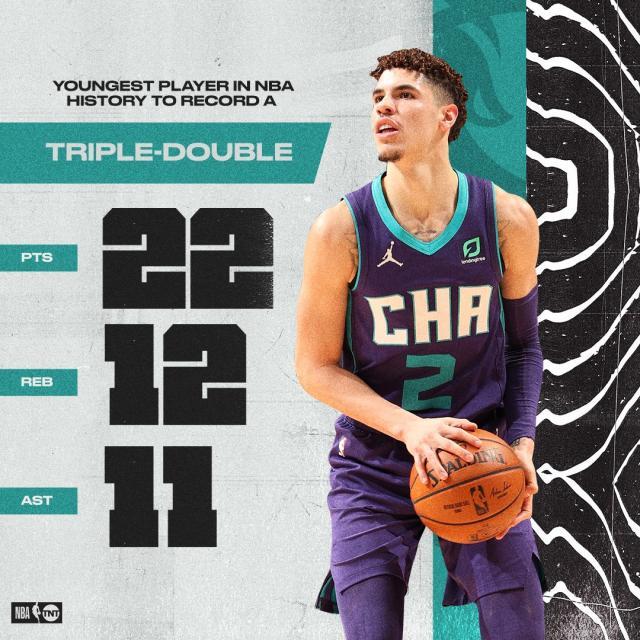 fb体育-22+12+11！三球成NBA历史最年轻三双先生 天赋尽显